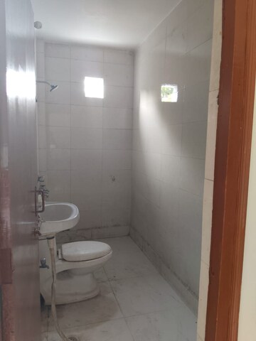 2 BHK Builder Floor For Rent in Alpha Ii Greater Noida