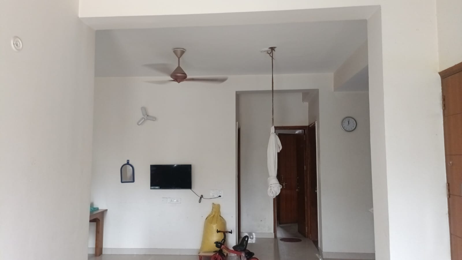 2 BHK Apartment For Resale in Omaxe Grand Sector 93b Noida  7811899