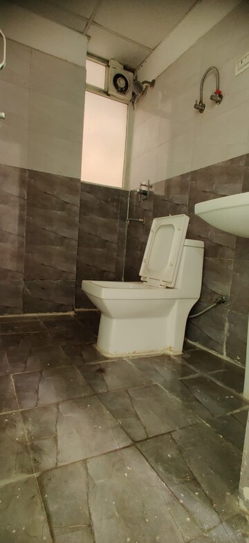 Bathroom in 3 BHK Apartment at Migsun Twiinz, Eta Ii Greater Noida – for Sale