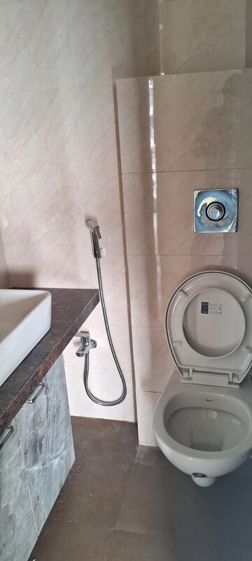 2 BHK Apartment For Rent in Hiranandani Estate