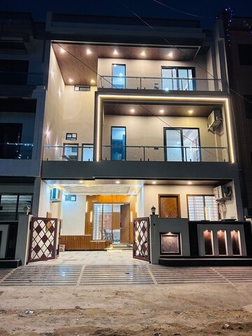5 BHK Independent House For Sale in Gandhi Path