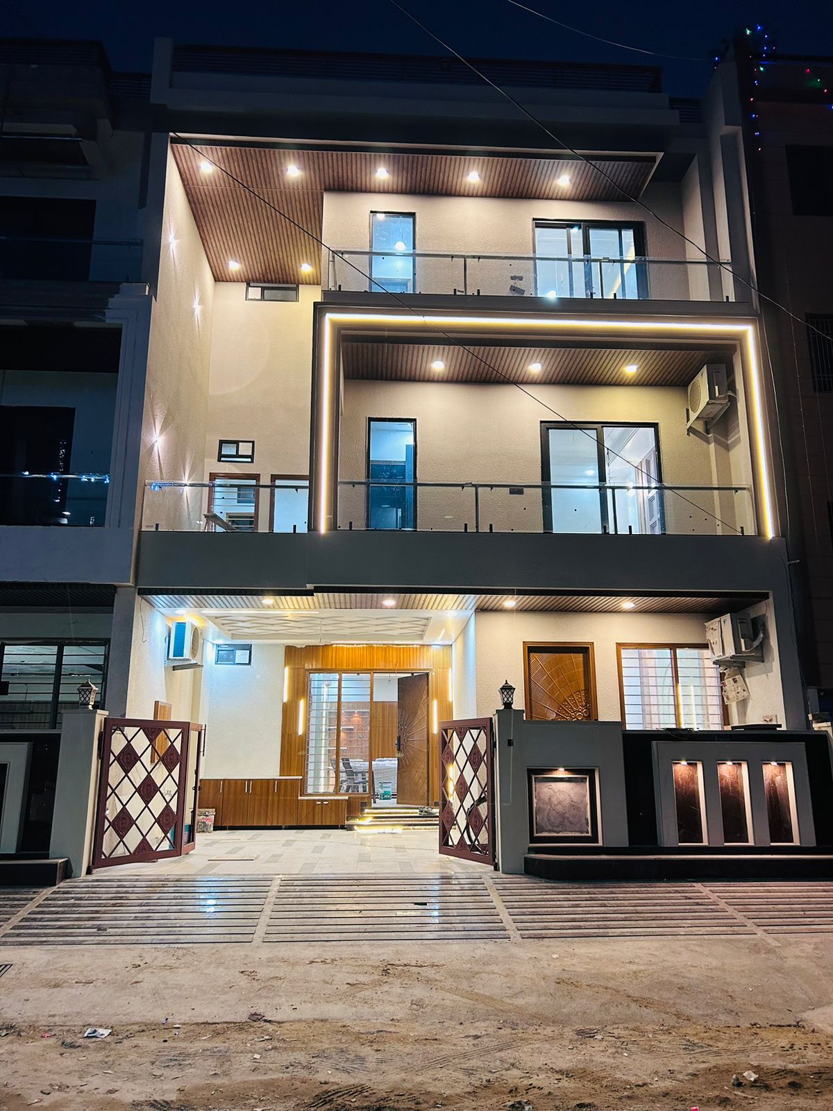 5 BHK + Pooja Room,Study Room Independent House For Sale in Apni Zameen Apna Aasman 