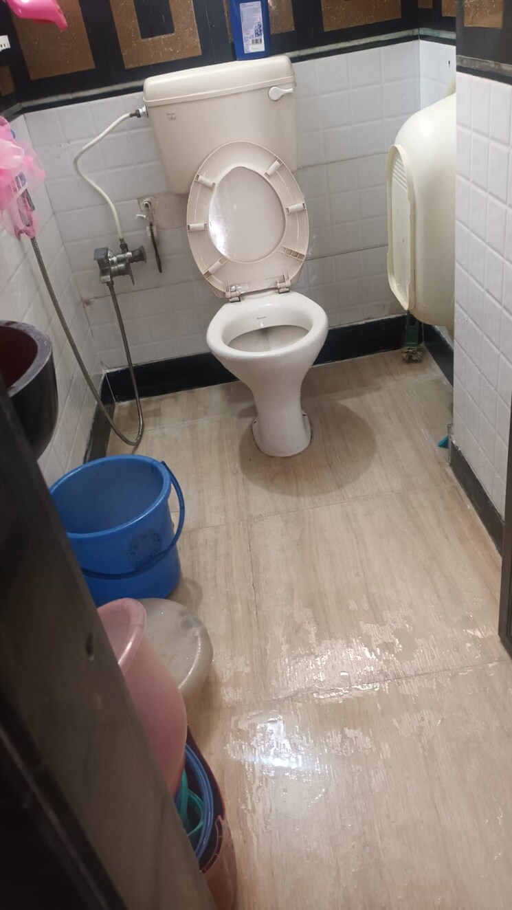 Bathroom, gajra-bhoomi-heights 3 Bedroom 1500 Sq.Ft. Apartment In Kharghar Navi Mumbai 7812400