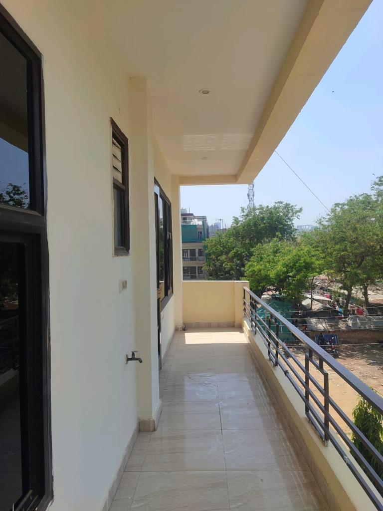 4 BHK + Extra Room Builder Floor For Sale in Sector 52