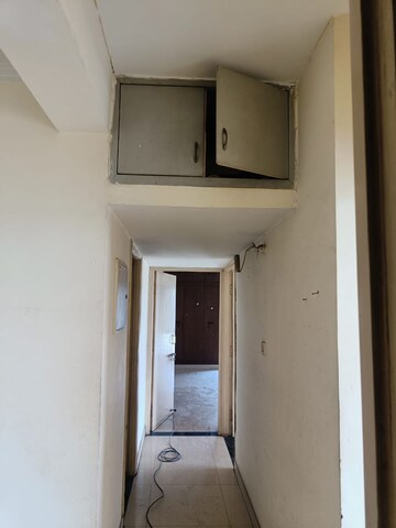 Building Lobby in 1 RK Villa at RWA Apartments Sector 41, Sector 41 – for Rent