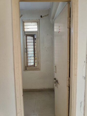 Building Lobby in 1 RK Villa at RWA Apartments Sector 41, Sector 41 – for Rent