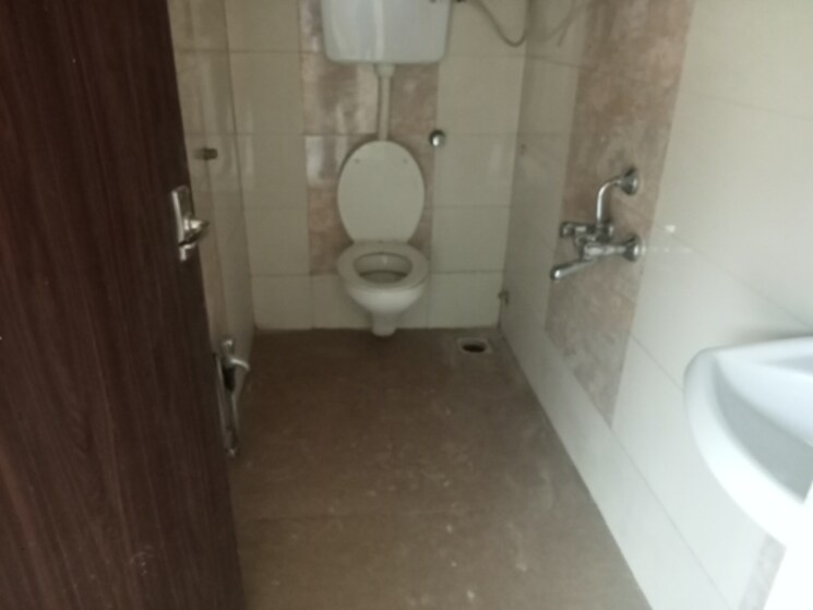 Bathroom, unique-shanti-poonam-estate-cluster-2 2 Bedroom 674 Sq.Ft. Apartment In Mira Road Thane 7812739