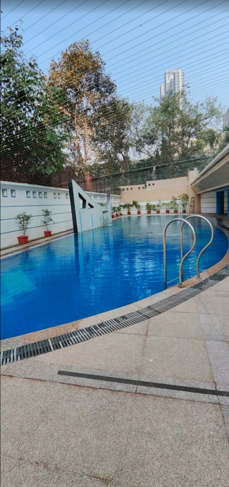Swimming Pool, kalpataru-habita 2 Bedroom 986 Sq.Ft. Apartment In Parel Mumbai 7812769