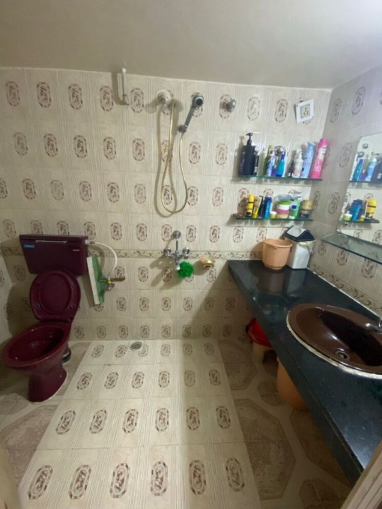 Bathroom, parmar-pavan 3 Bedroom 11000 Sq.Ft. Apartment In Kondhwa Pune 7812757