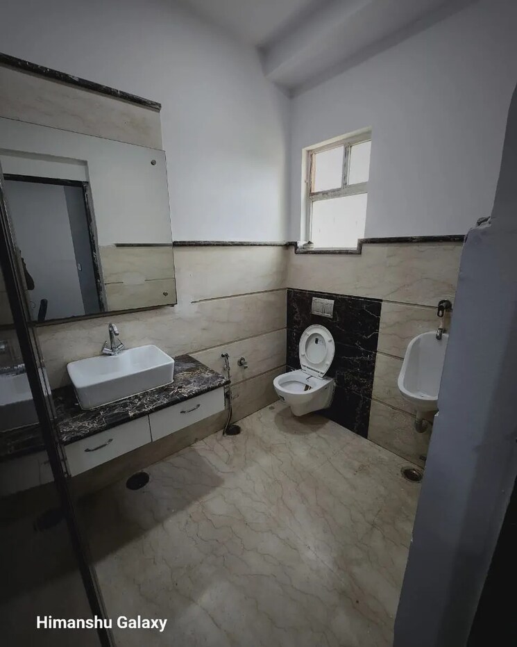 Team Area, sector 63 Commercial Office Space 550 Sq.Ft. In Sector 63 Noida 7813043