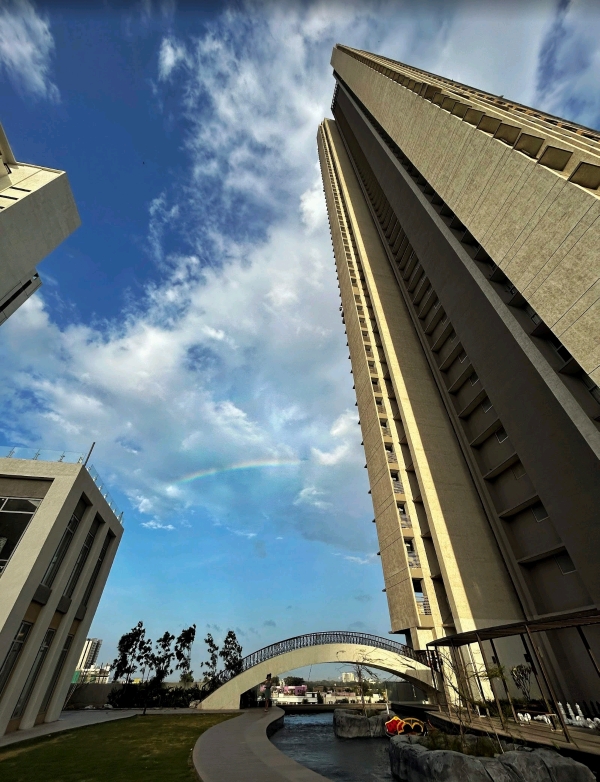 3 BHK + Servant Room Apartment For Sale in Lodha Venezia