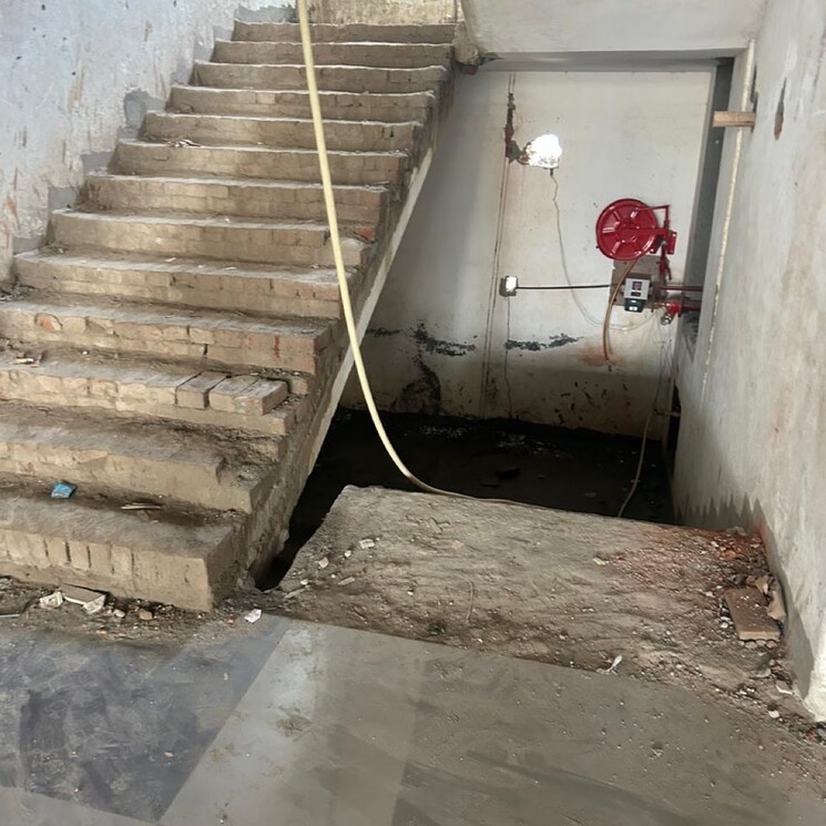 undefined, pallavpuram Commercial Shop 150 Sq.Ft. In Pallavpuram Meerut 7813228