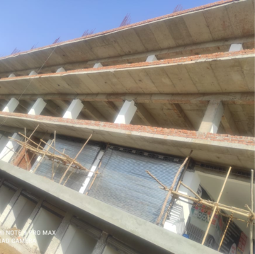 Balcony in  Shop at Pallavpuram – for Sale