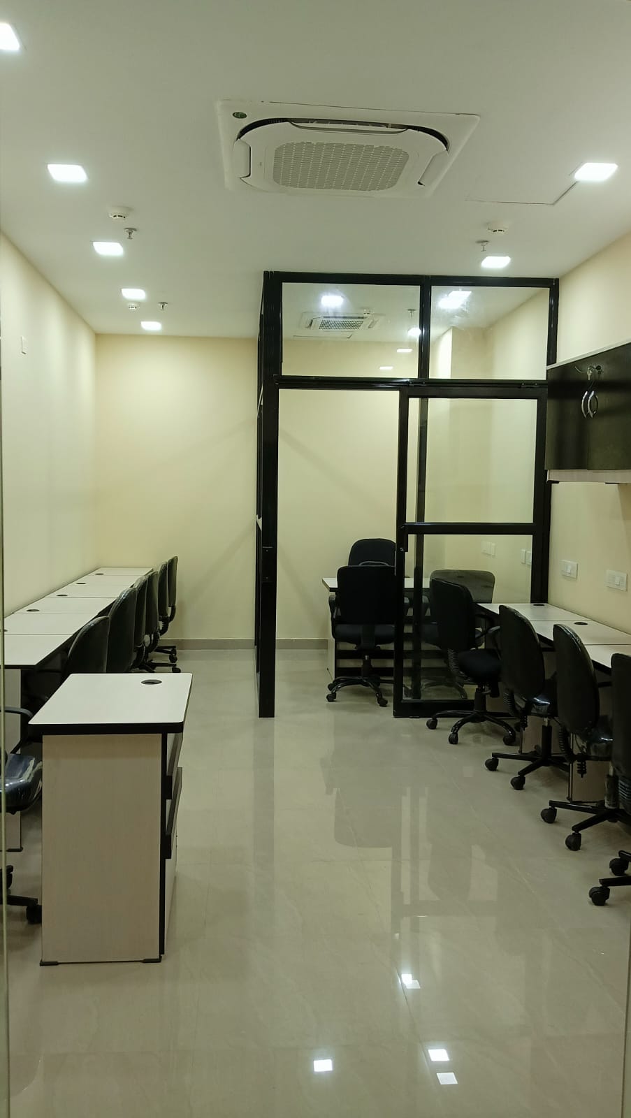 Commercial Office Space 500 Sq.Ft. For Rent in New Town Kolkata  7813357