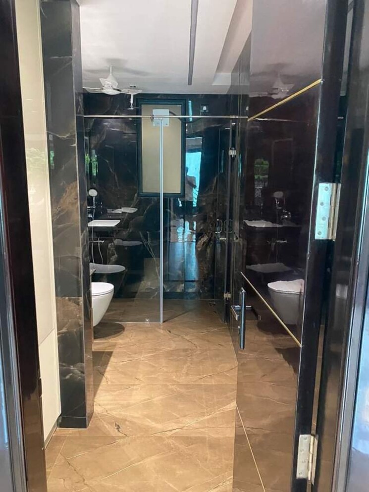 Gym, burari 3 Bedroom 100 Sq.Yd. Builder Floor In Burari Delhi 7813443