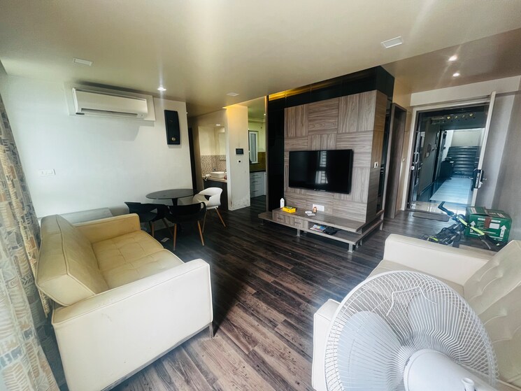 Living Room, nahar-f-residences 2 Bedroom 983 Sq.Ft. Apartment In Balewadi Pune 7813499