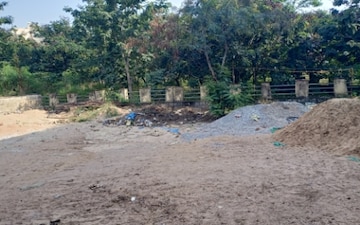 Plot For Sale in Gopanpally
