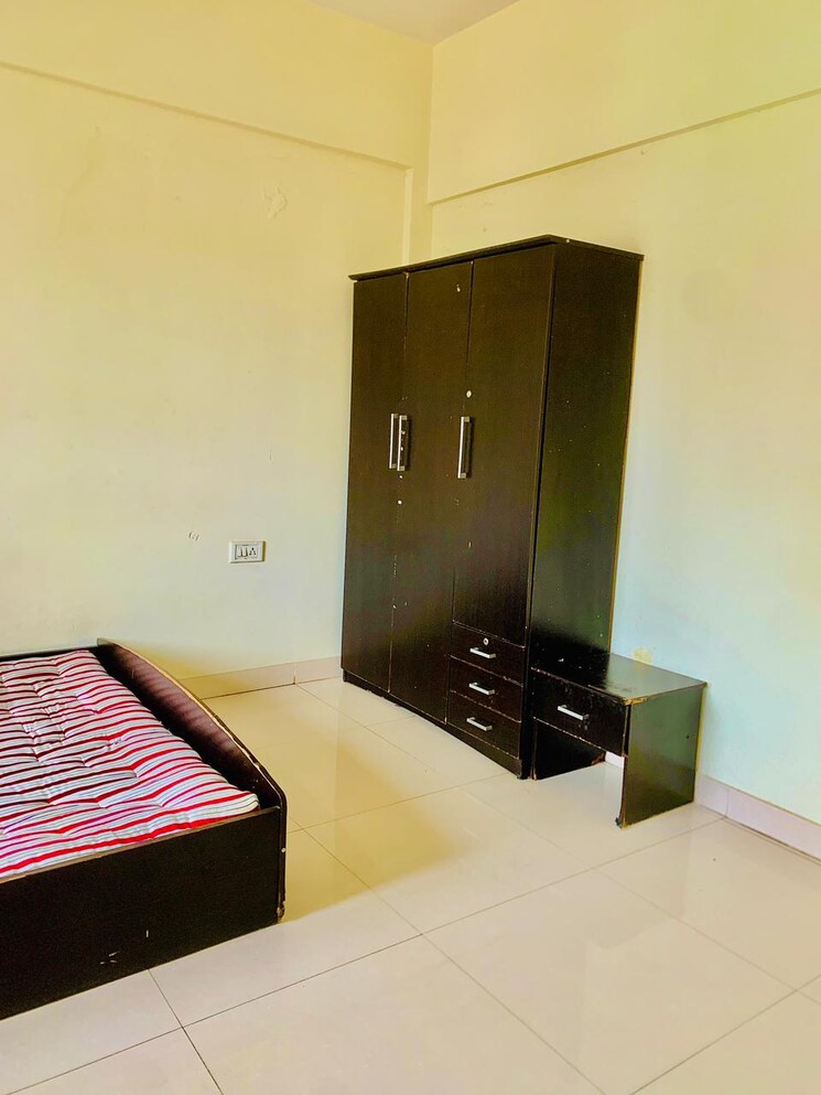 undefined, magarpatta-city-zinnia 1 Bedroom 650 Sq.Ft. Apartment In Hadapsar Pune 7813591