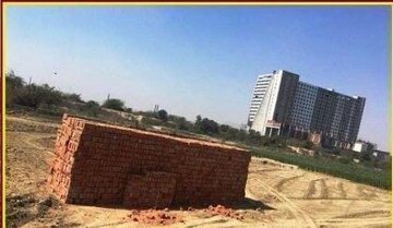  Plot For Sale in Sector 150