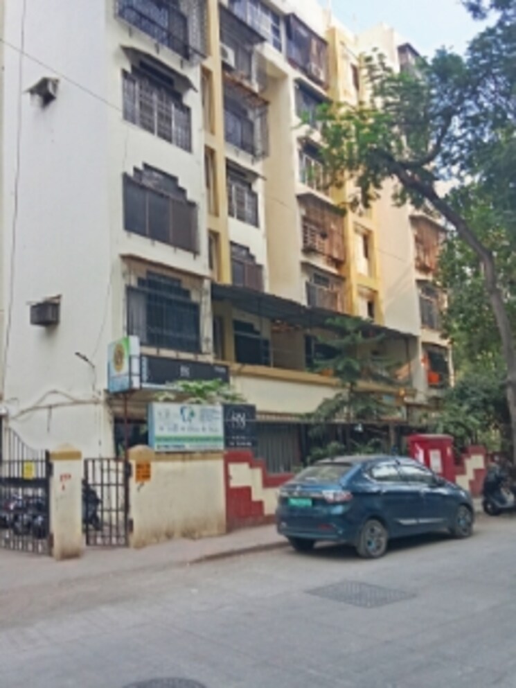 Listing Cover Image