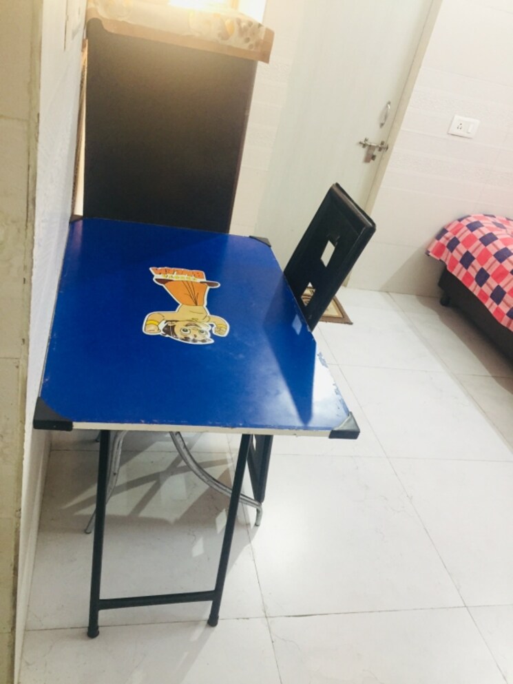 Room, janakpuri Pg For Boys In Janakpuri 7813958