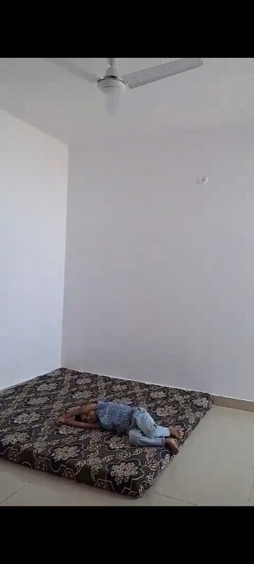 Room in 1 BHK Apartment at Rockfort Shriram North View Apartments, Raj Nagar Extension – for Sale