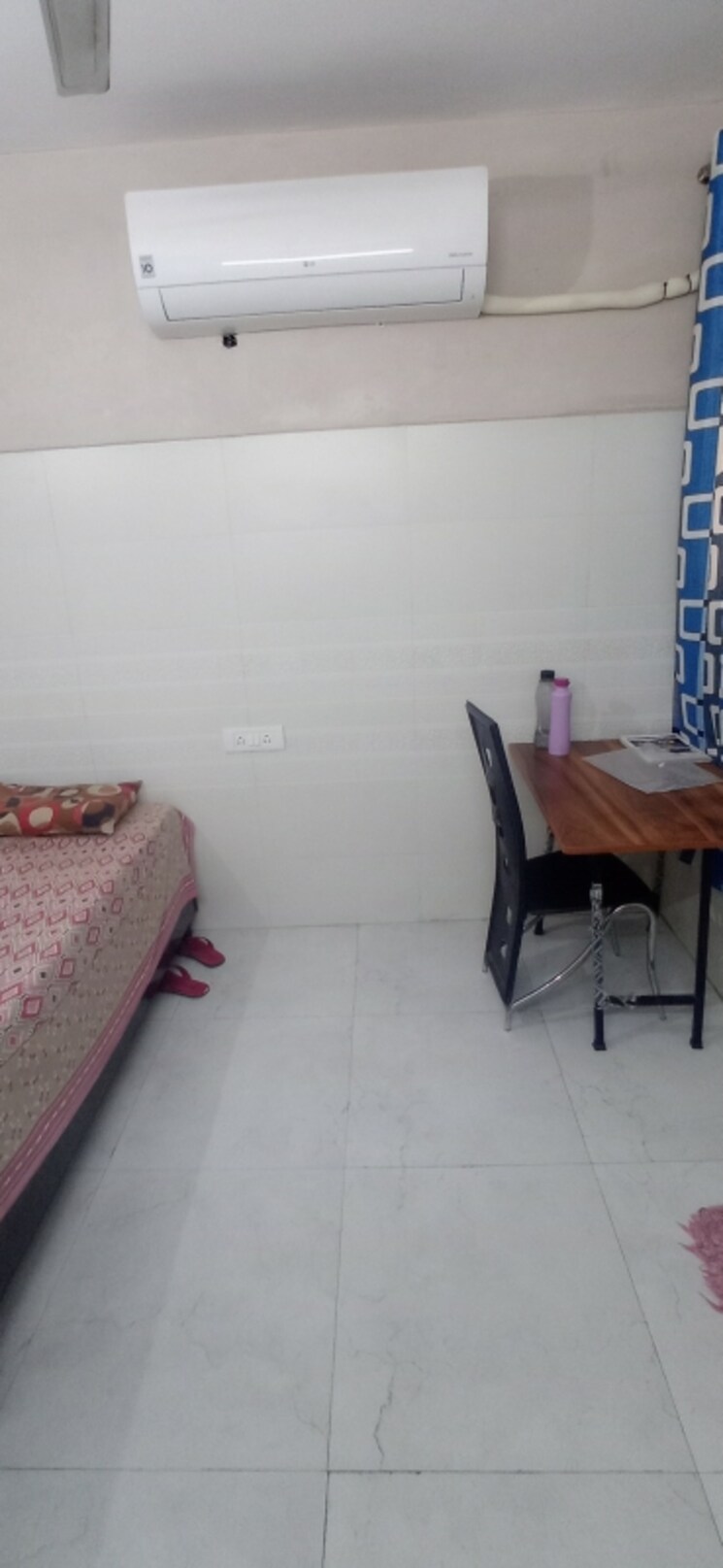 Room, janakpuri Pg For Boys In Janakpuri 7813958