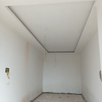 Room in  Showroom at Pallavpuram – for Sale
