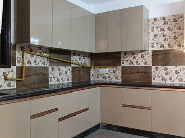 3 BHK Builder Floor For Rent in Saket