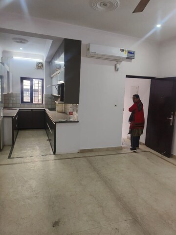 3 BHK Builder Floor For Rent in Sector 5