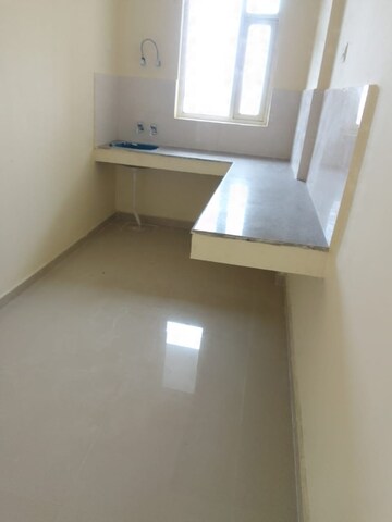 2 BHK Apartment For Rent in Pyramid Elite, Sector 86