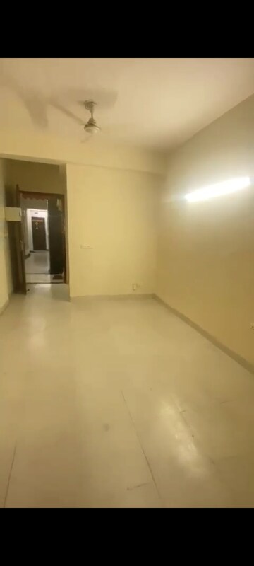 Room in 2 BHK Apartment at Amolik Heights, Sector 88 – for Sale
