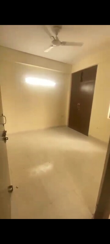 Room in 2 BHK Apartment at Amolik Heights, Sector 88 – for Sale