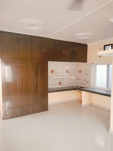 1.5 BHK Builder Floor For Rent in Gomti Nagar