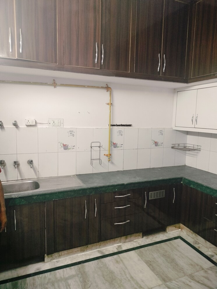 Kitchen, gomti nagar 2 Bedroom 1450 Sq.Ft. Builder Floor In Gomti Nagar Lucknow 7814588