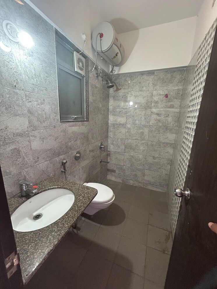 Attached Bathroom, amanora-future-towers 2 Bedroom 750 Sq.Ft. Apartment In Hadapsar Pune 7814840