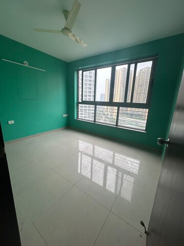Room in 2 BHK Apartment at Amanora Future Towers, Hadapsar – for Sale
