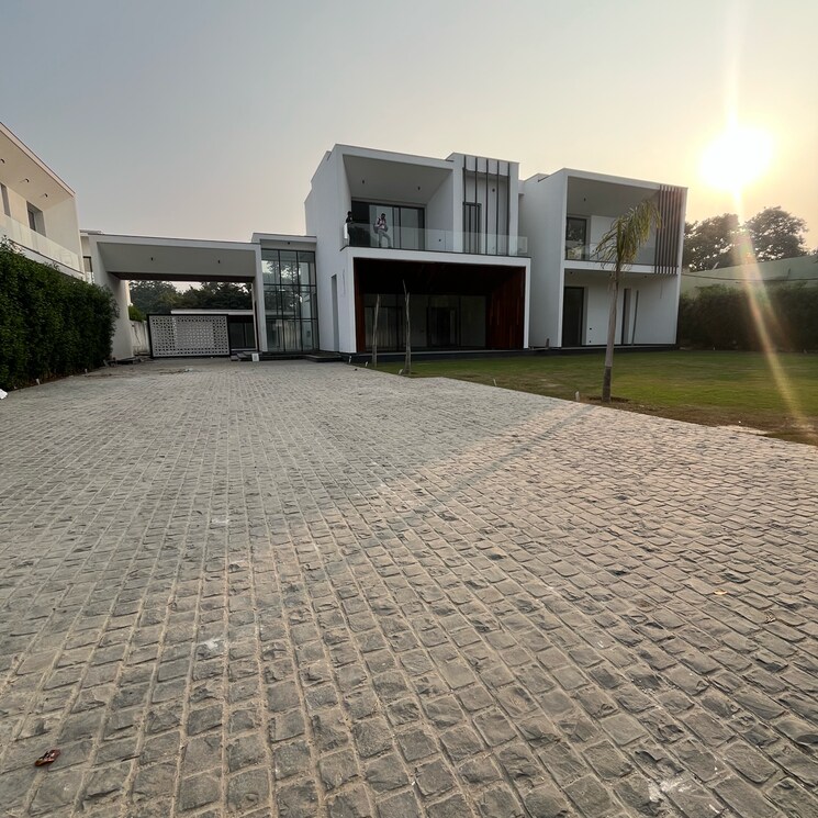 Exterior View, sultanpur 6 Bedroom 2400 Sq.Yd. Villa In Sultanpur Delhi 7814927