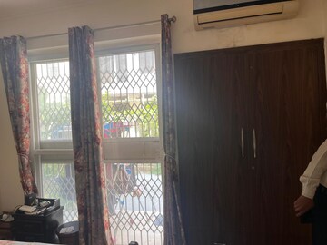 Room in 3 BHK Builder Floor at Orchid Island, Sector 51 – for Sale