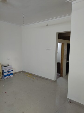 Room in 2 BHK Apartment at Solitaire 3, Mira Road – for Sale