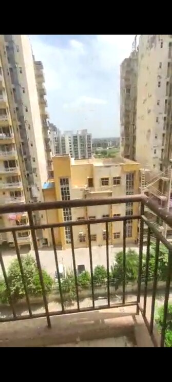 2 BHK Apartment For Resale in Klj Platinum Heights Sector 77 Faridabad  7815232