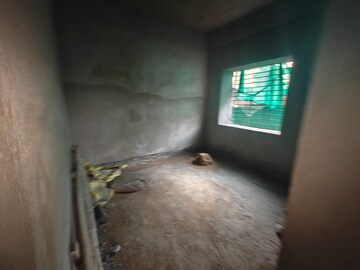 Room in 3 BHK Apartment at Gayatri Nagar – for Sale