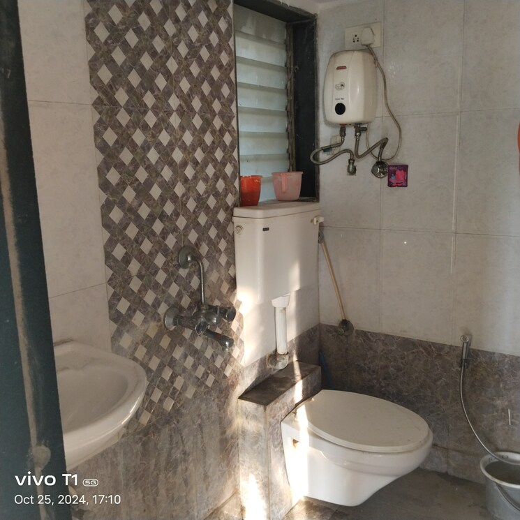 Bathroom, jamuna-chs-vasai-east 1 Bedroom 600 Sq.Ft. Apartment In Vasai East Palghar 7815297