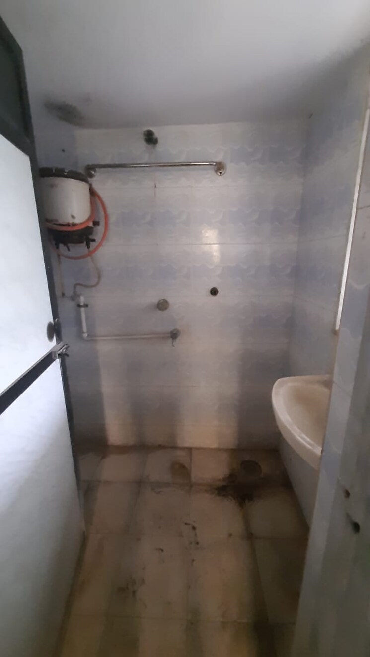 Bathroom, prayag-lokdhara-chsl 1 Bedroom 522 Sq.Ft. Apartment In Kalyan East Thane 7815379