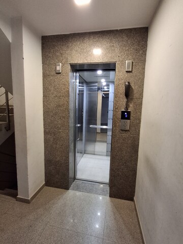 Furnished Amenities in 2 BHK Builder Floor at Signature Global City, Sector 37d – for Sale