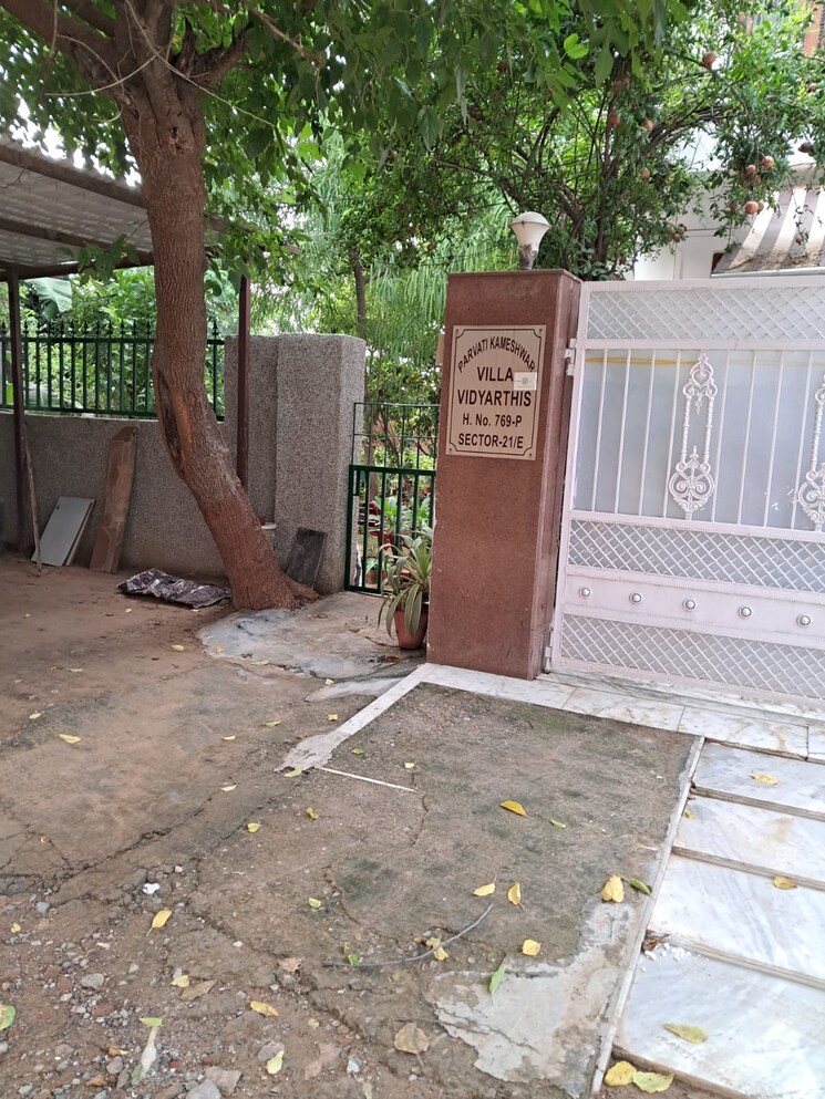 Exterior View, sector 21 6+ Bedroom 5000 Sq.Ft. Independent House In Sector 21 Gurgaon 7815772