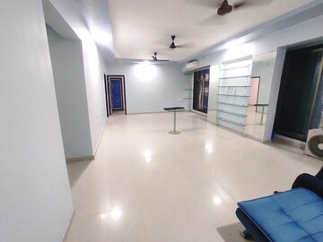 Room in 3 BHK Apartment at Seawoods – for Sale