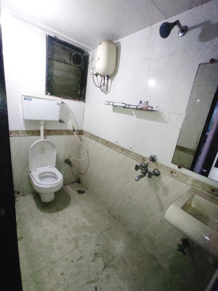 Bathroom, seawoods 3 Bedroom 1200 Sq.Ft. Apartment In Seawoods Navi Mumbai 7815813