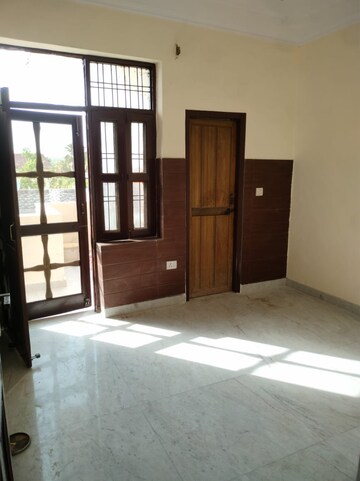 3 BHK Builder Floor For Rent in Sainik Plaza Sector 49 Faridabad  7816013