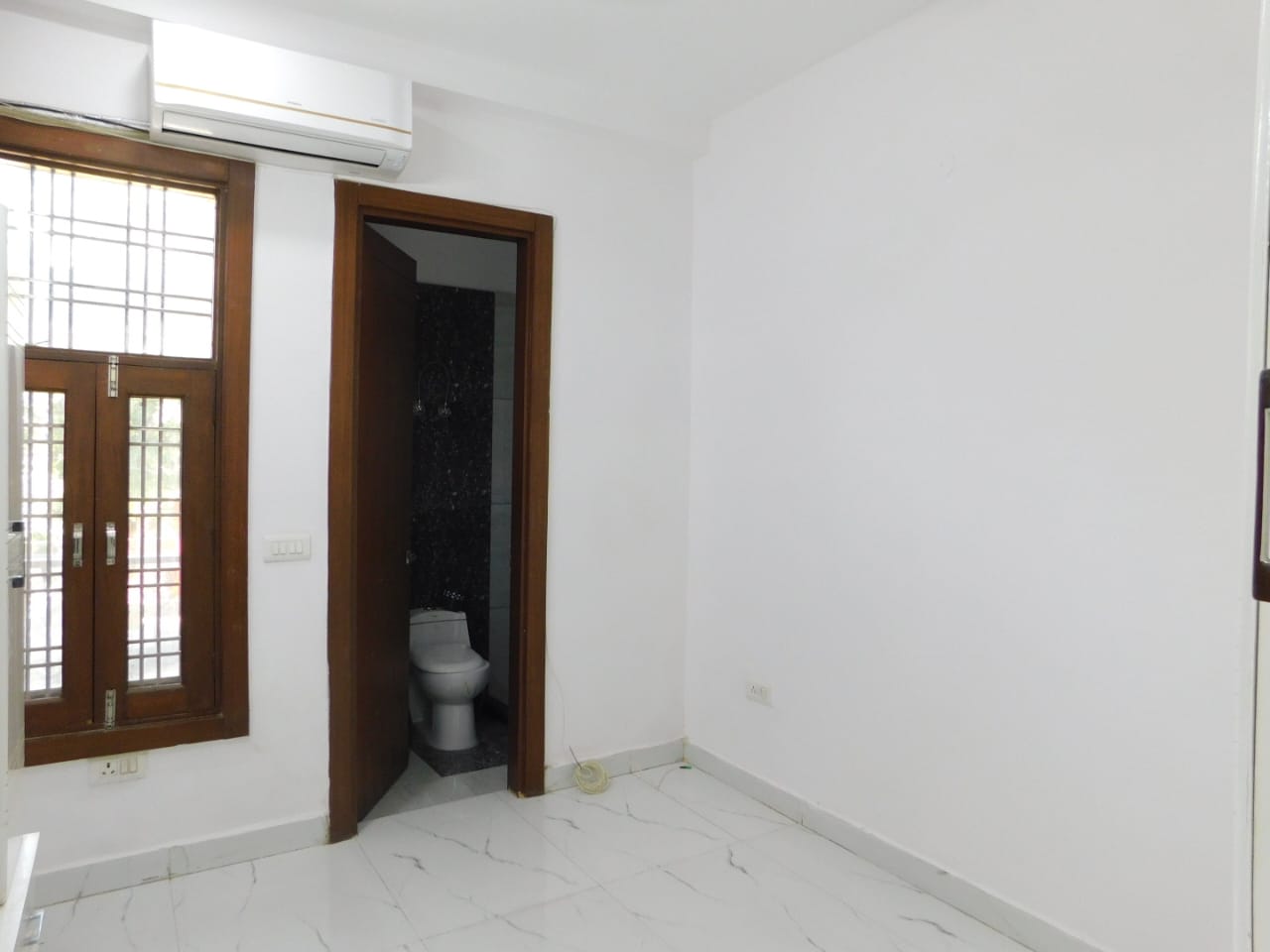 Room, gyan khand i 3 Bedroom 1300 Sq.Ft. Builder Floor In Gyan Khand I Ghaziabad 7816154
